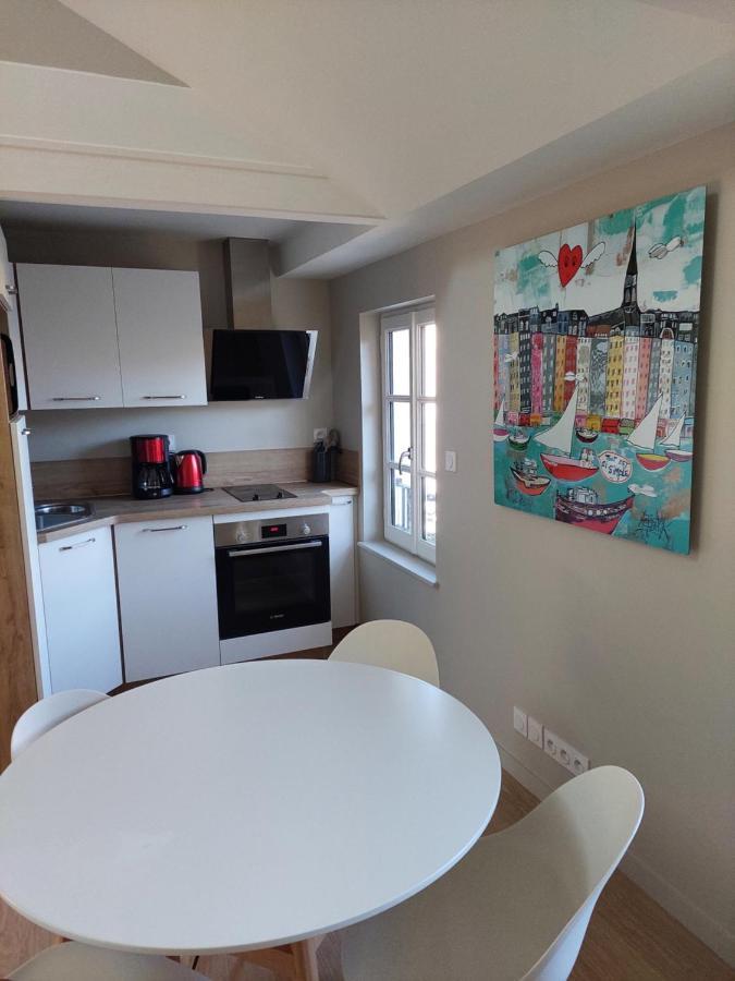 Un Brin De Fantaisie Dans Le Centre De Honfleur Appartement Buitenkant foto